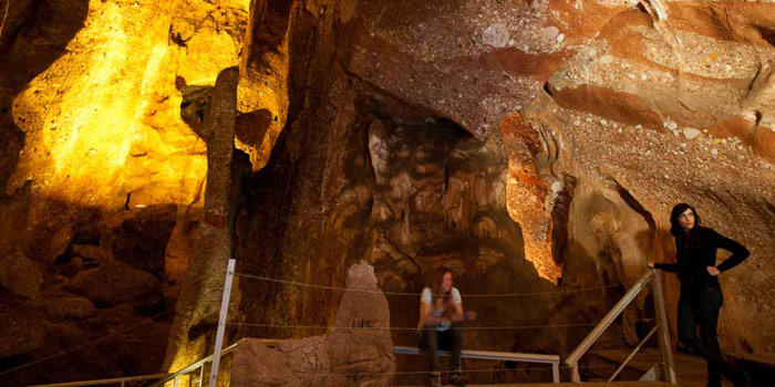 Die Höhlen von Montserrat in Collbató
