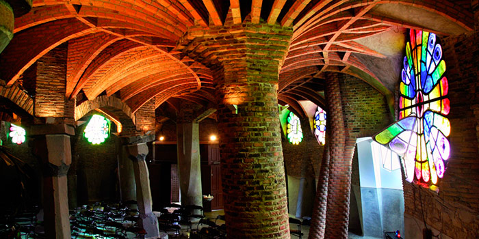 Cripta Gaudí de la Colònia Güell Cripte Gaudí à Santa Coloma de Cervelló