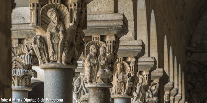 Capiteles del clasutro del monasterio de Sant Cugat