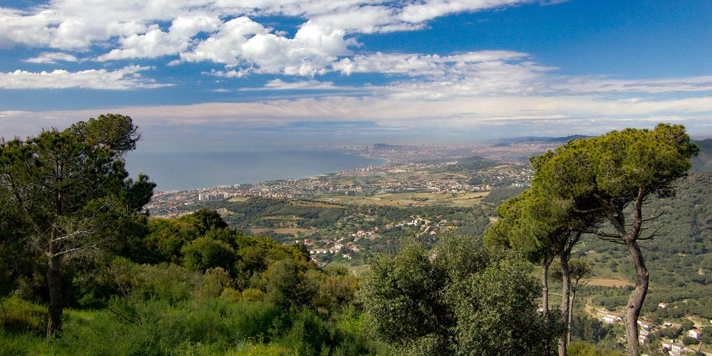 <p>El Maresme des del mirador de Sant Mateu</p>