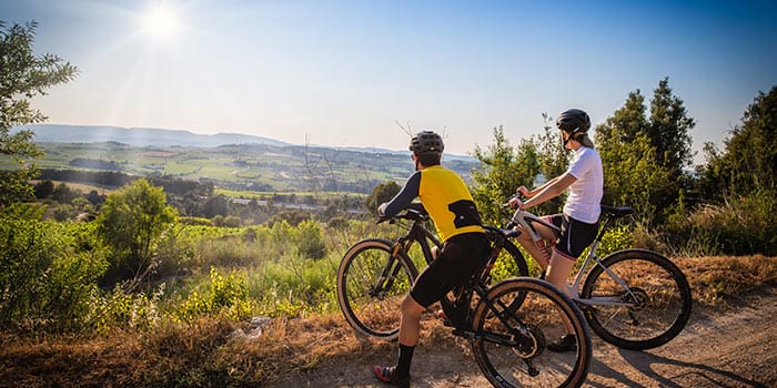 <p>Cycling tourists in the Penedès region</p>